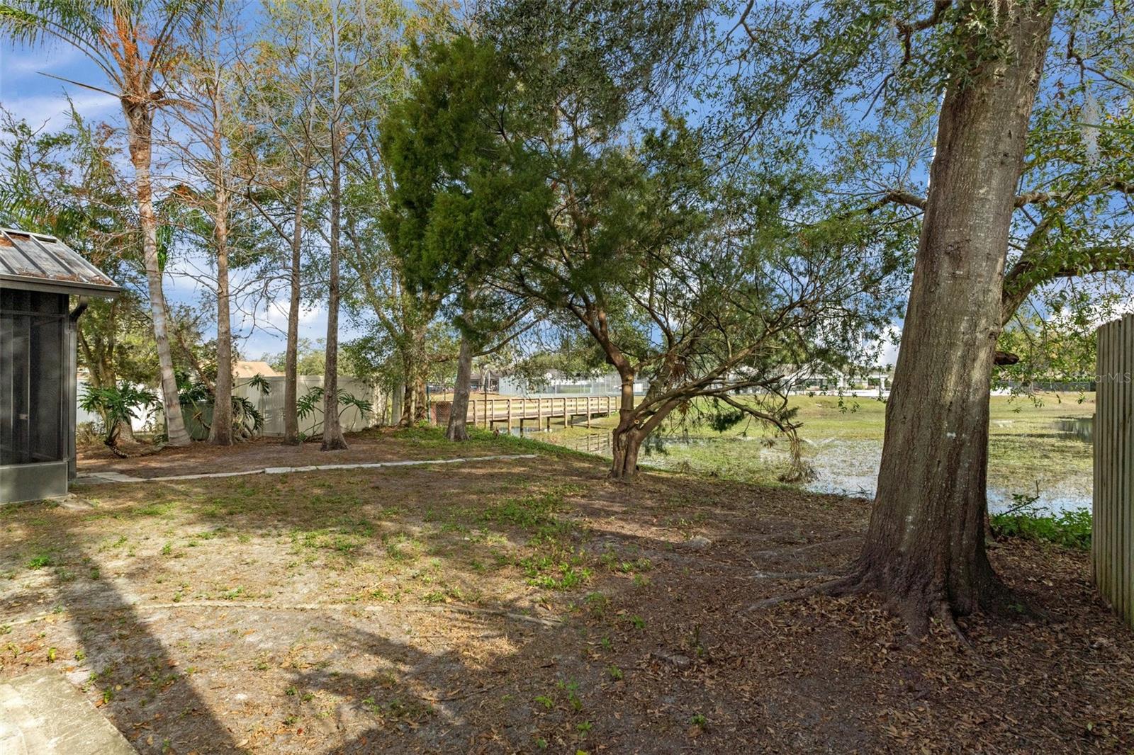 1628 BAKER RD — photo 38