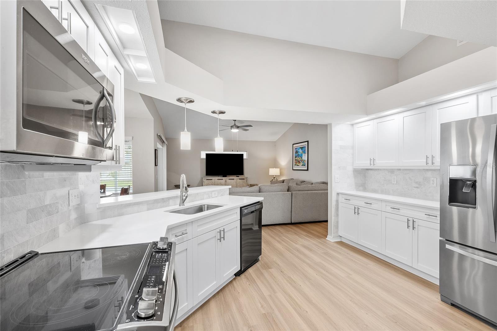 22861 STERLING MANOR LOOP — photo 10