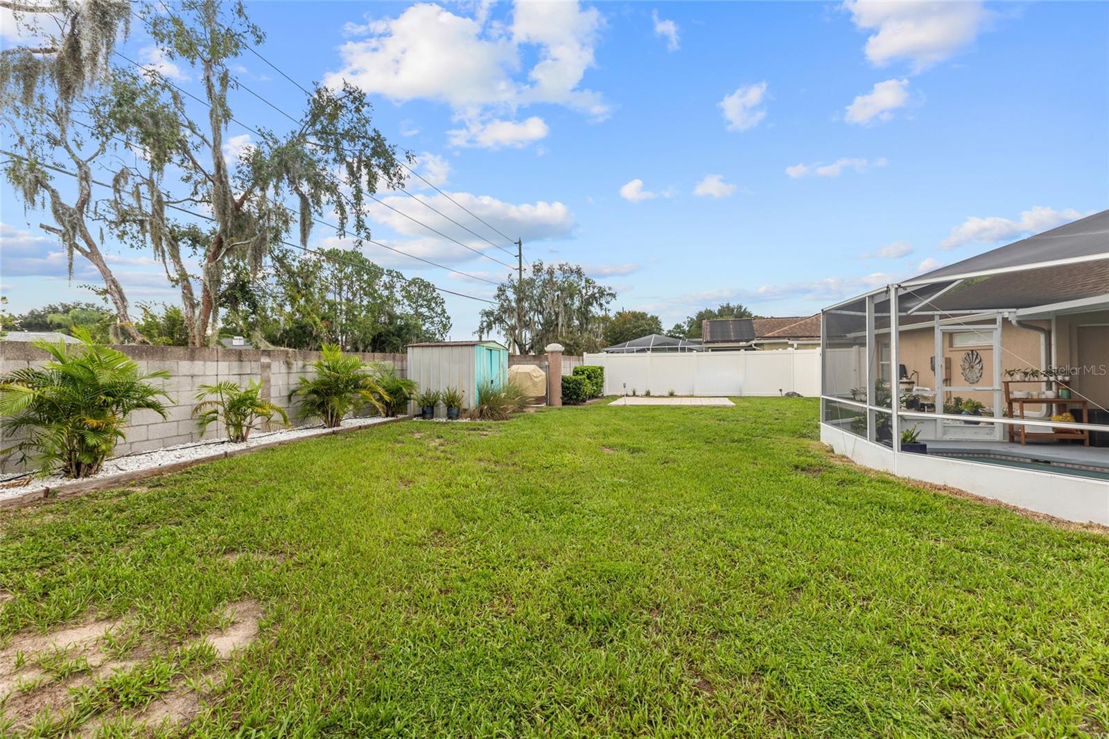 22861 STERLING MANOR LOOP — photo 31
