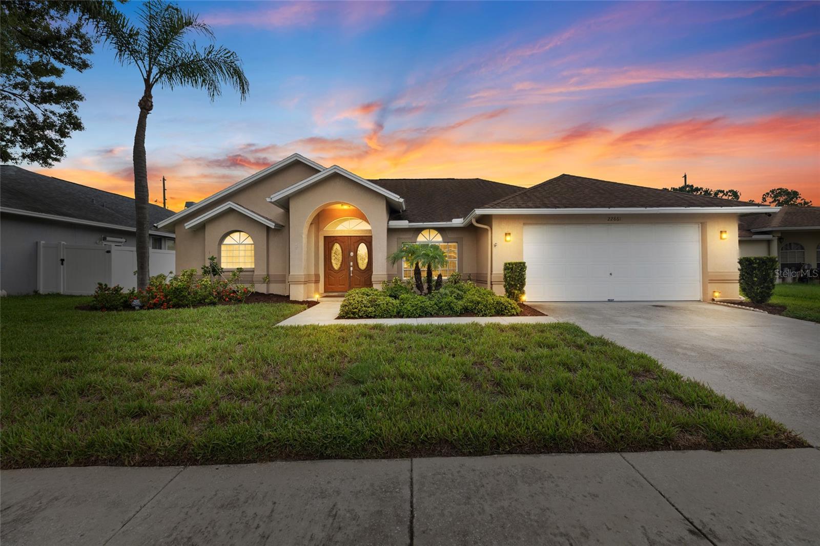 22861 STERLING MANOR LOOP — photo 2