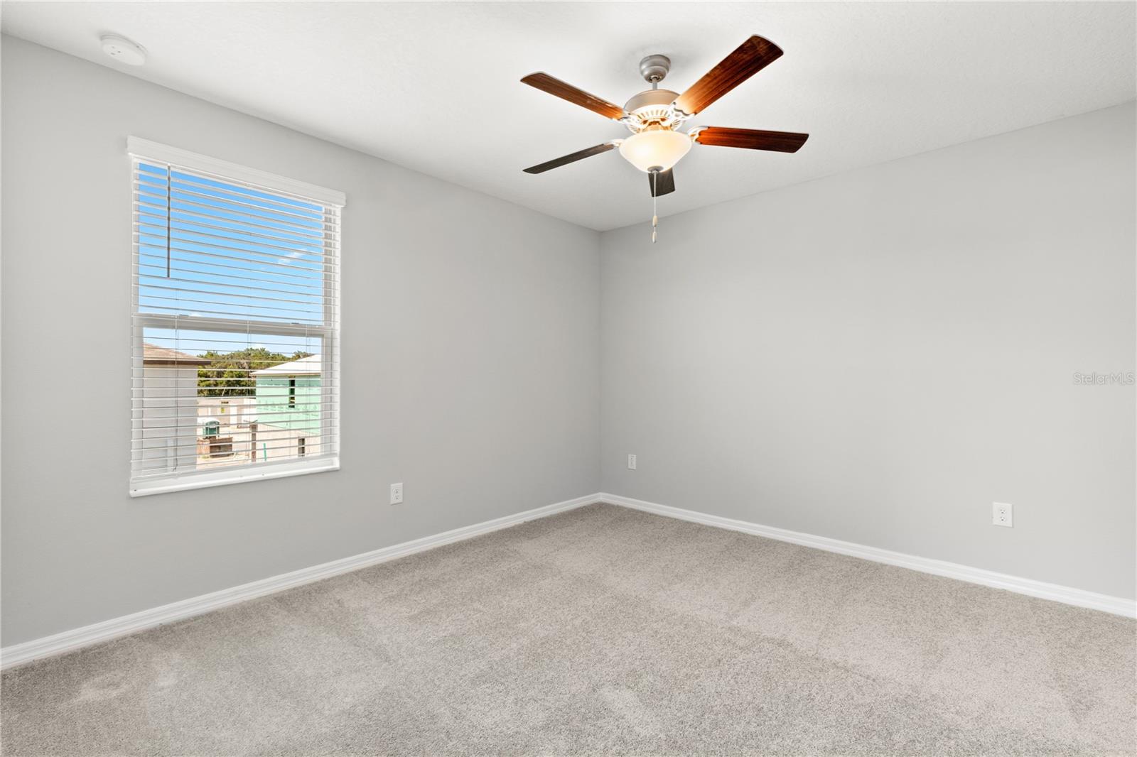 10217 SUMMER KISS AVE — photo 19