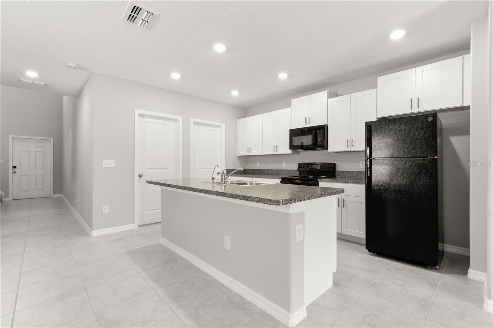 10217 SUMMER KISS AVE — photo 3
