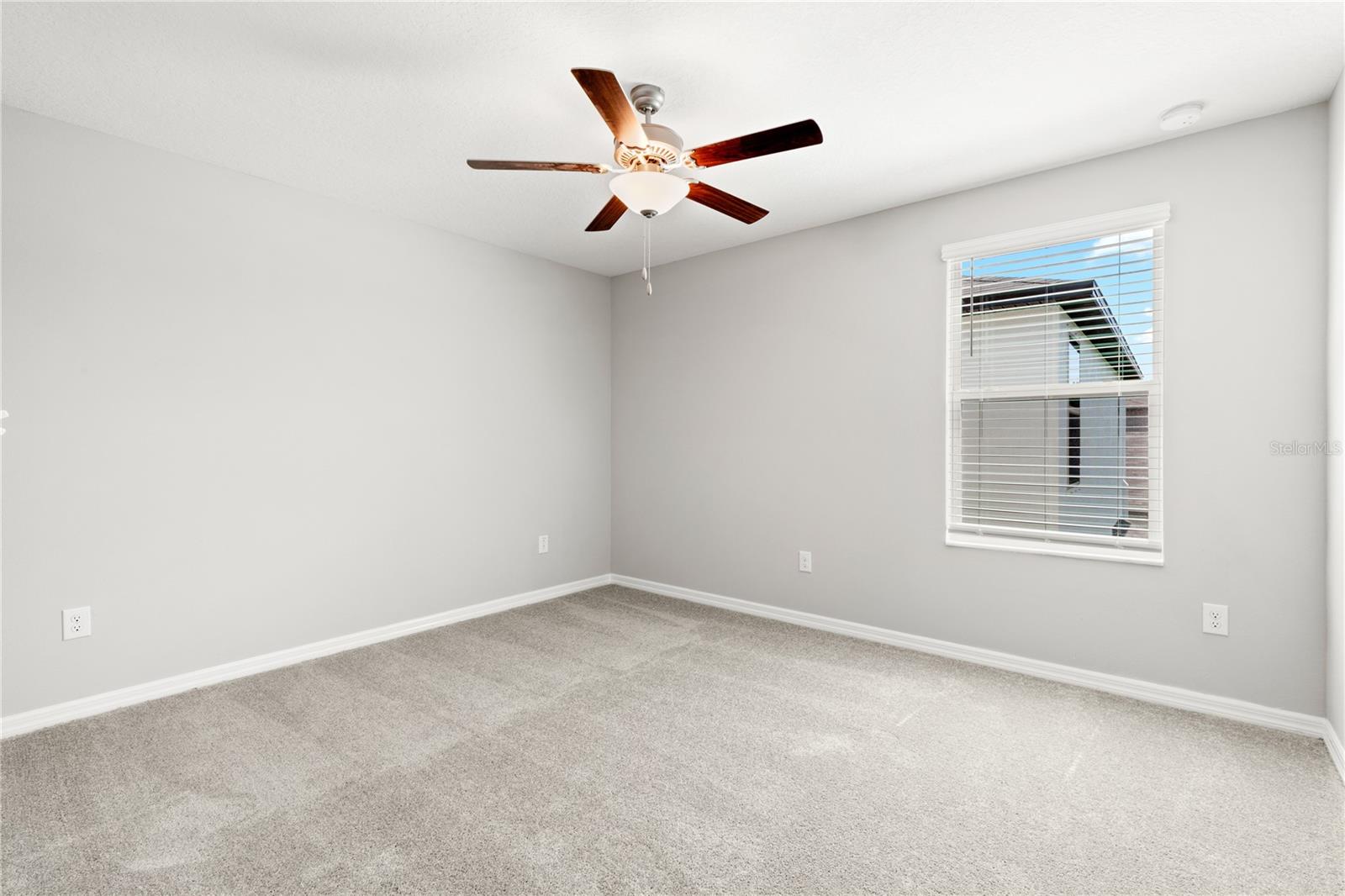 10217 SUMMER KISS AVE — photo 12