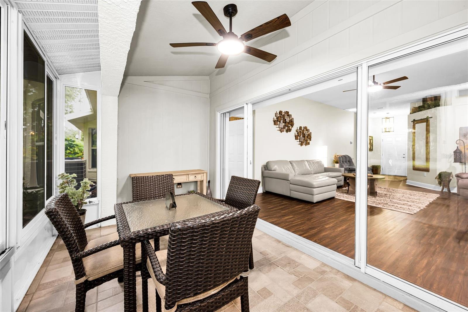 1553 ARLINGTON OAKS CT — photo 22