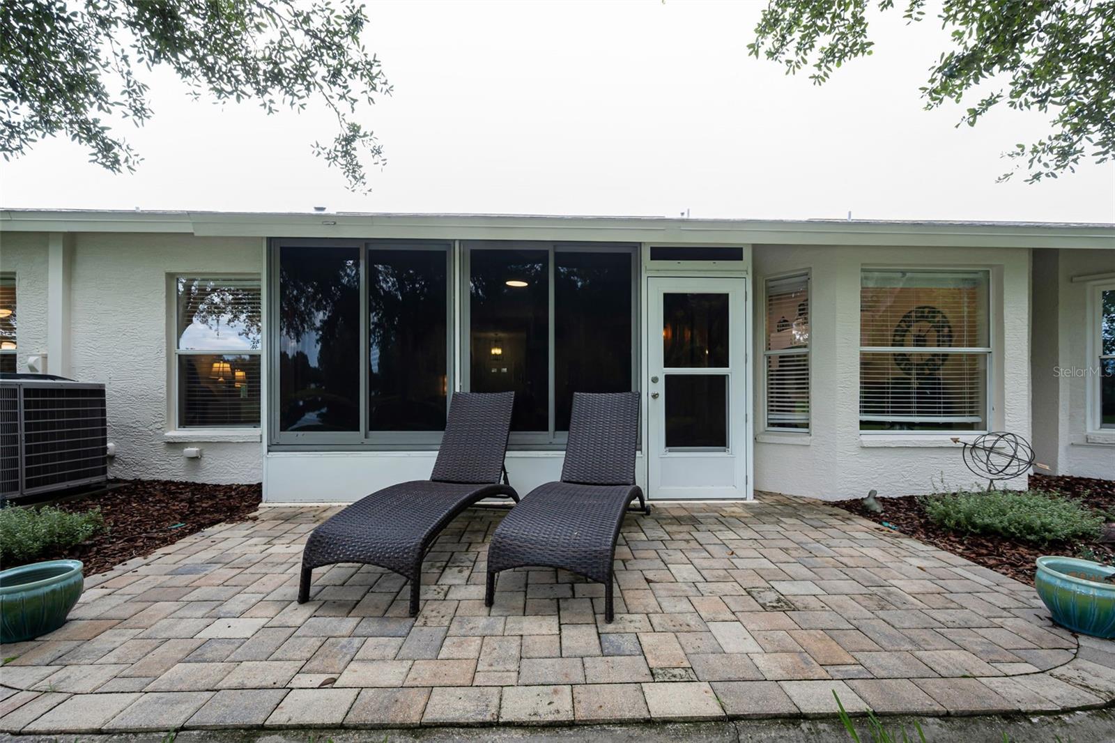 1553 ARLINGTON OAKS CT — photo 33