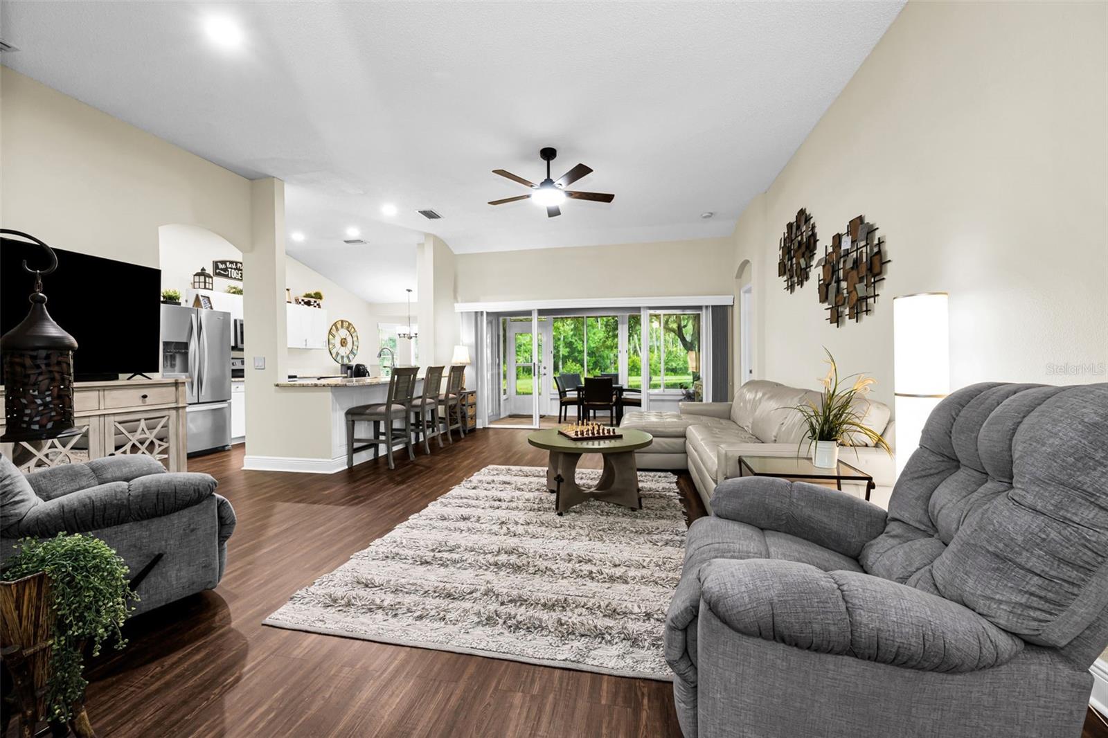 1553 ARLINGTON OAKS CT — photo 7