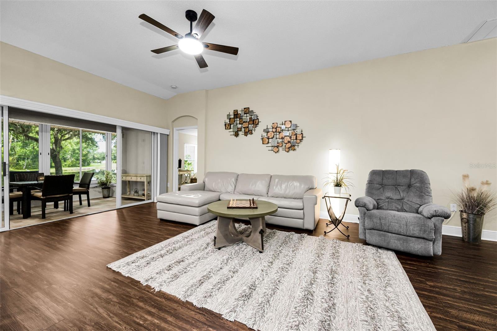 1553 ARLINGTON OAKS CT — photo 9