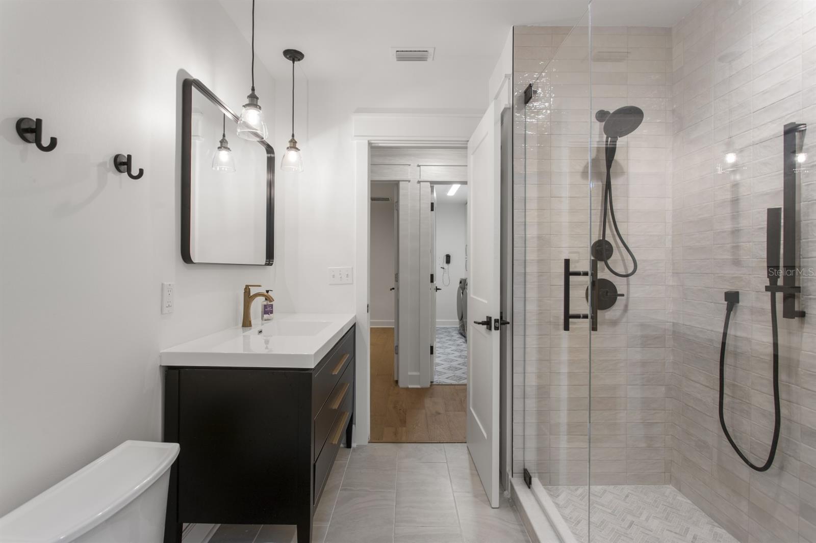 4415 W CLEAR AVE — photo 22