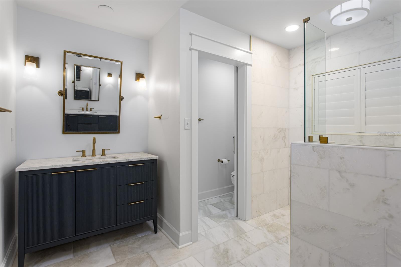 4415 W CLEAR AVE — photo 16