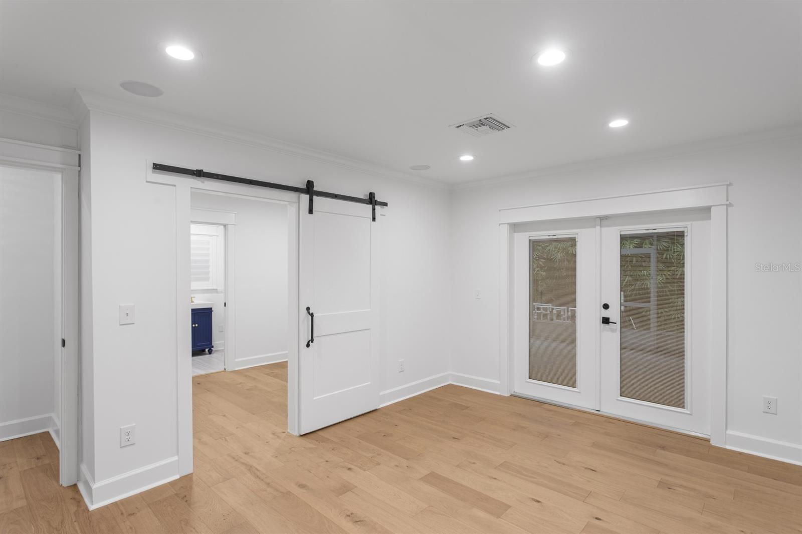 4415 W CLEAR AVE — photo 19