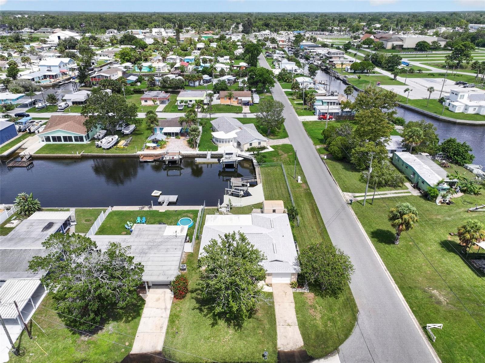13224 NEPTUNE DR — photo 4
