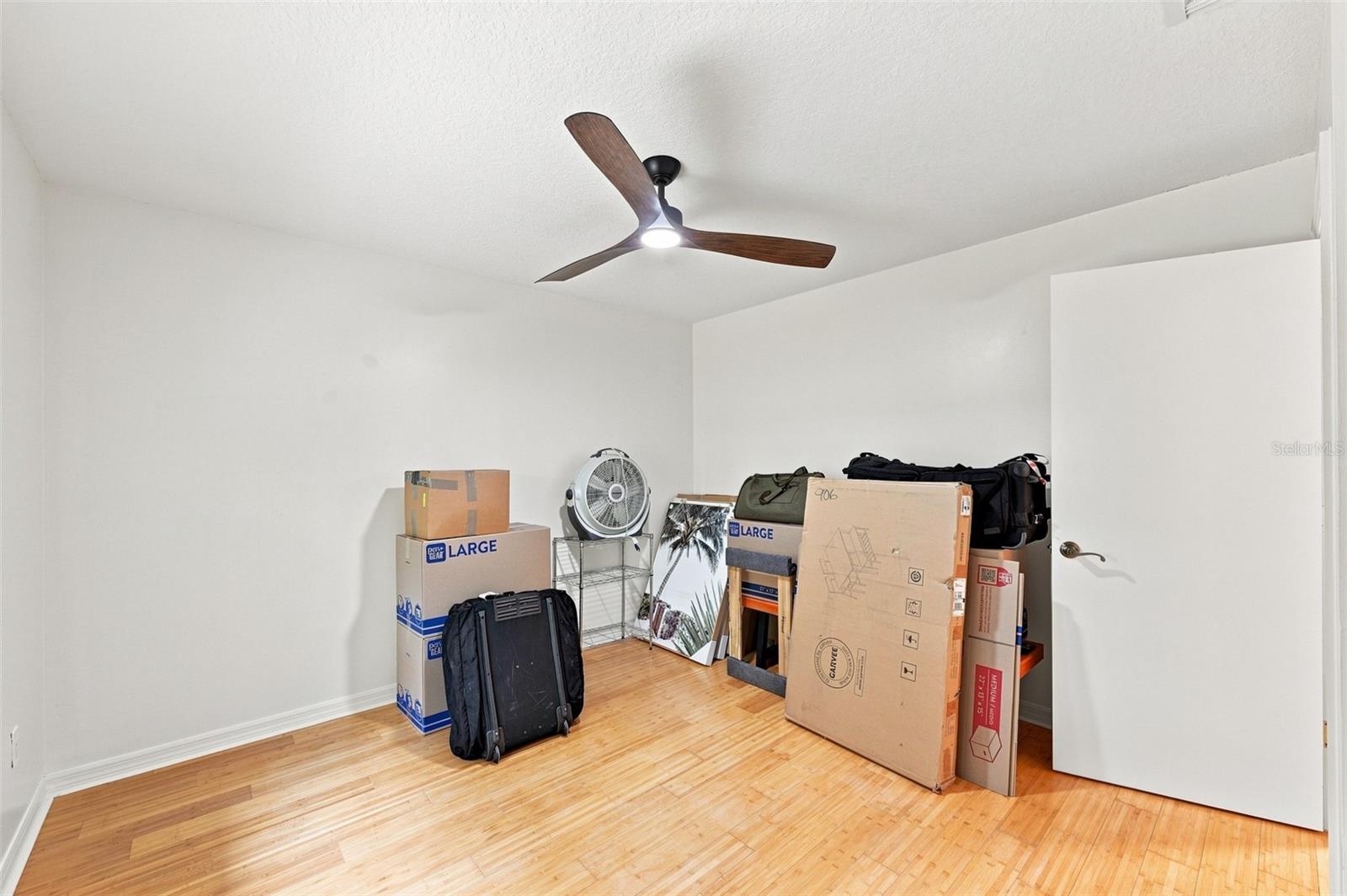 2107 W FORE DR — photo 28