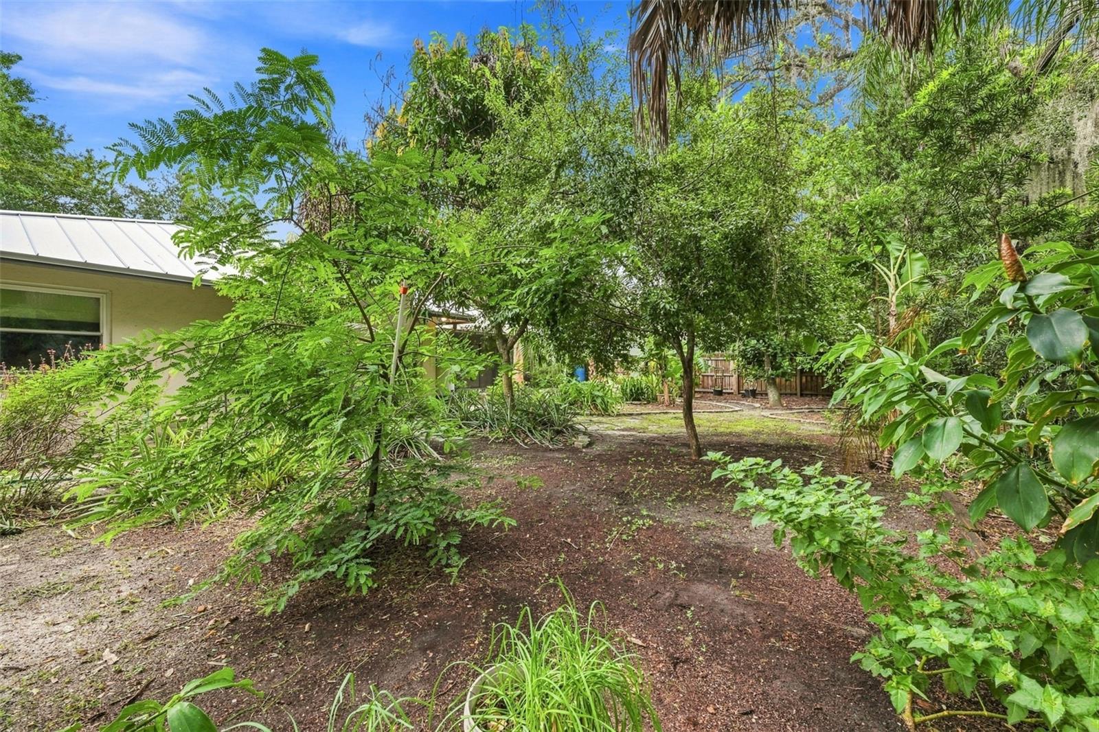 2107 W FORE DR — photo 39
