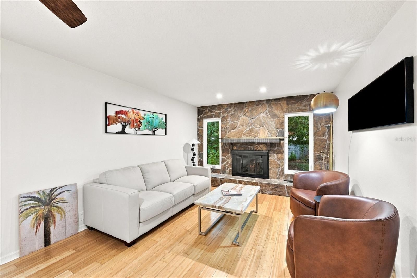 2107 W FORE DR — photo 15