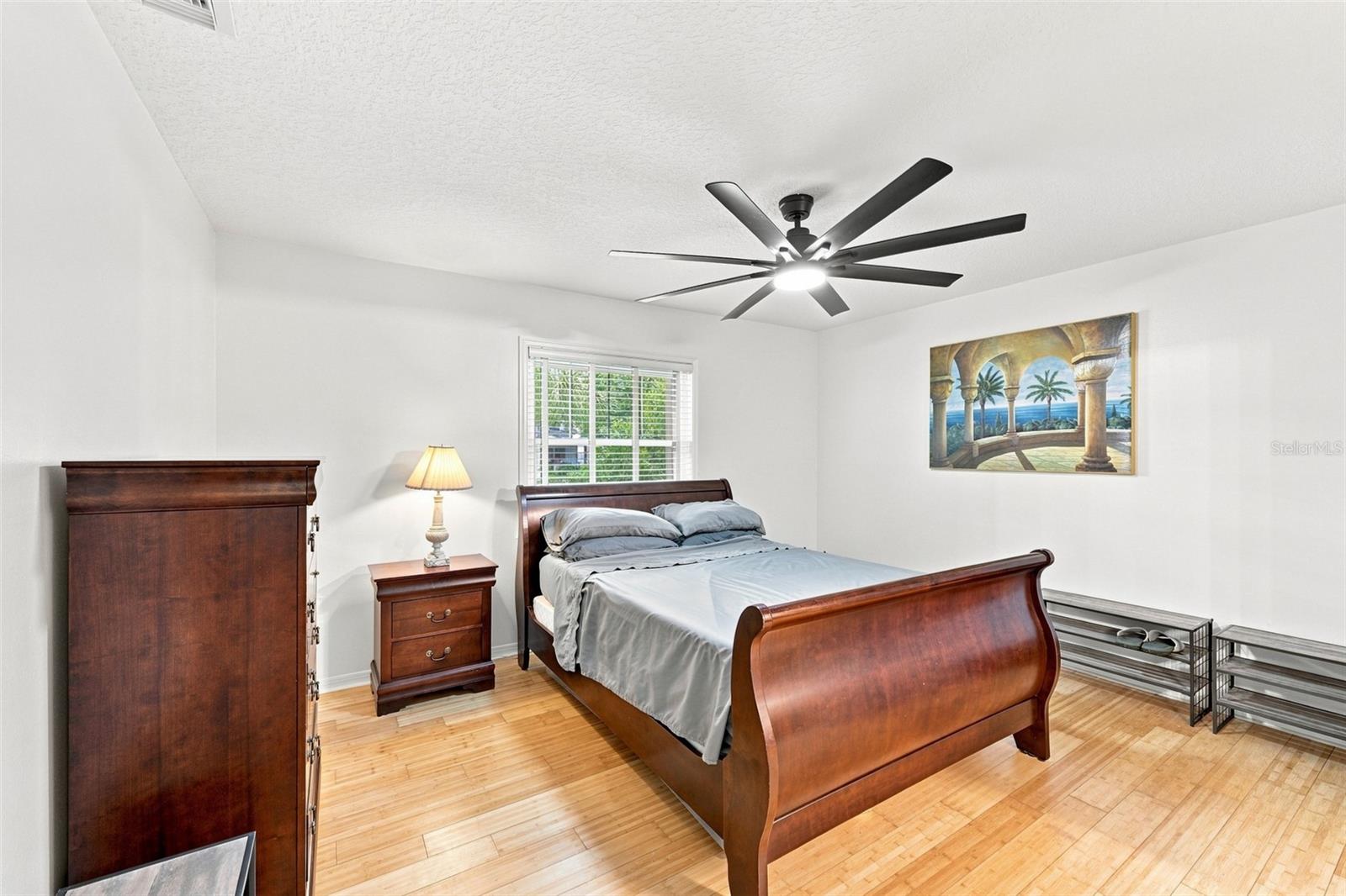 2107 W FORE DR — photo 4