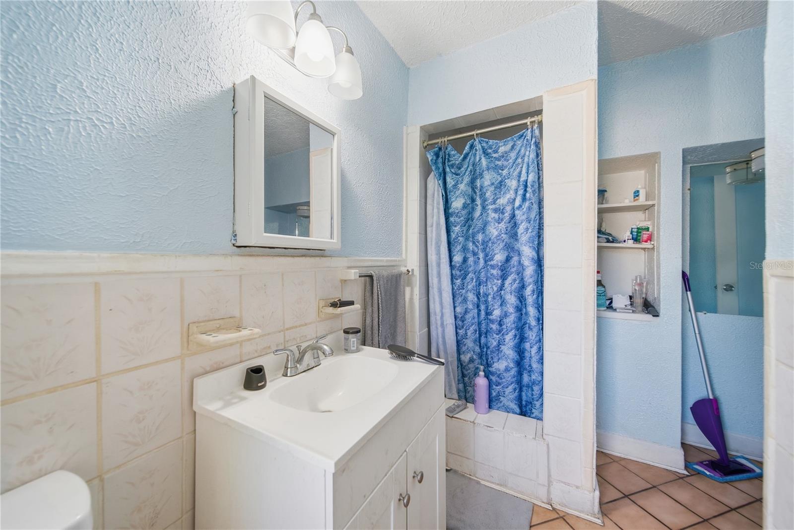 831 GRAND CENTRAL ST — photo 19