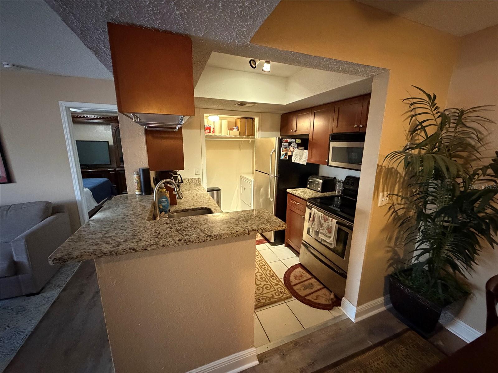 10200 GANDY BLVD N #512 — photo 9