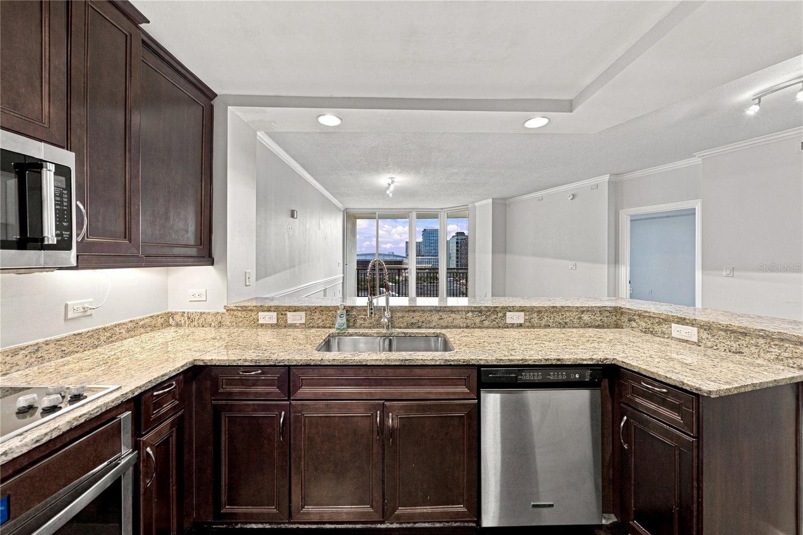 450 KNIGHTS RUN AVE #1103 — photo 16