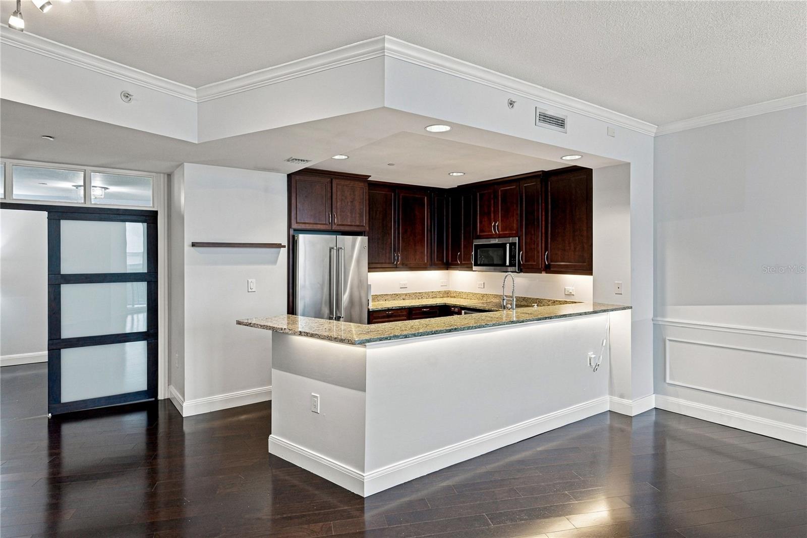 450 KNIGHTS RUN AVE #1103 — photo 8