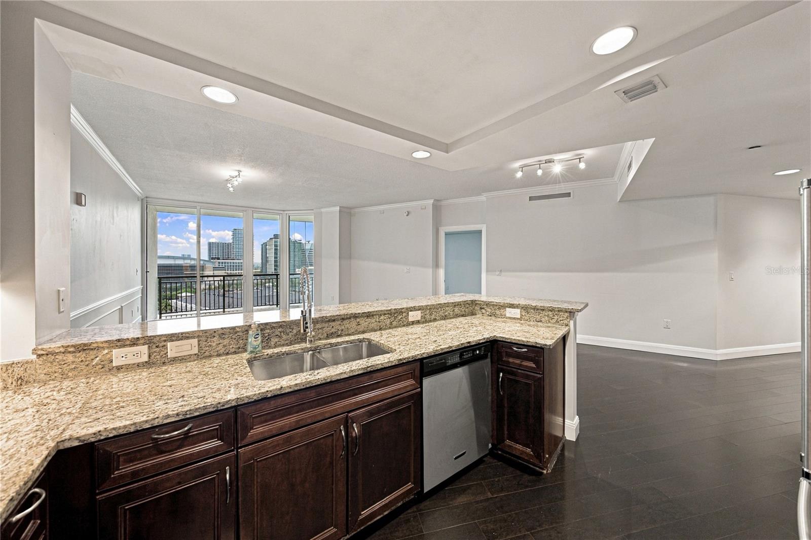 450 KNIGHTS RUN AVE #1103 — photo 17