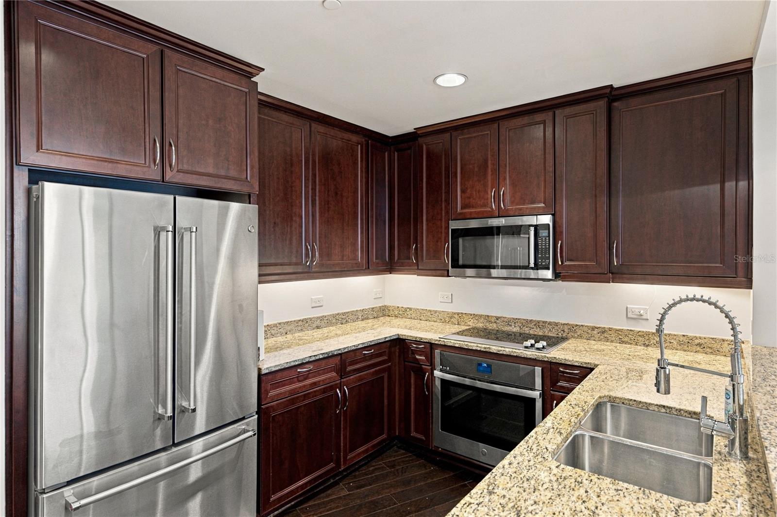 450 KNIGHTS RUN AVE #1103 — photo 12