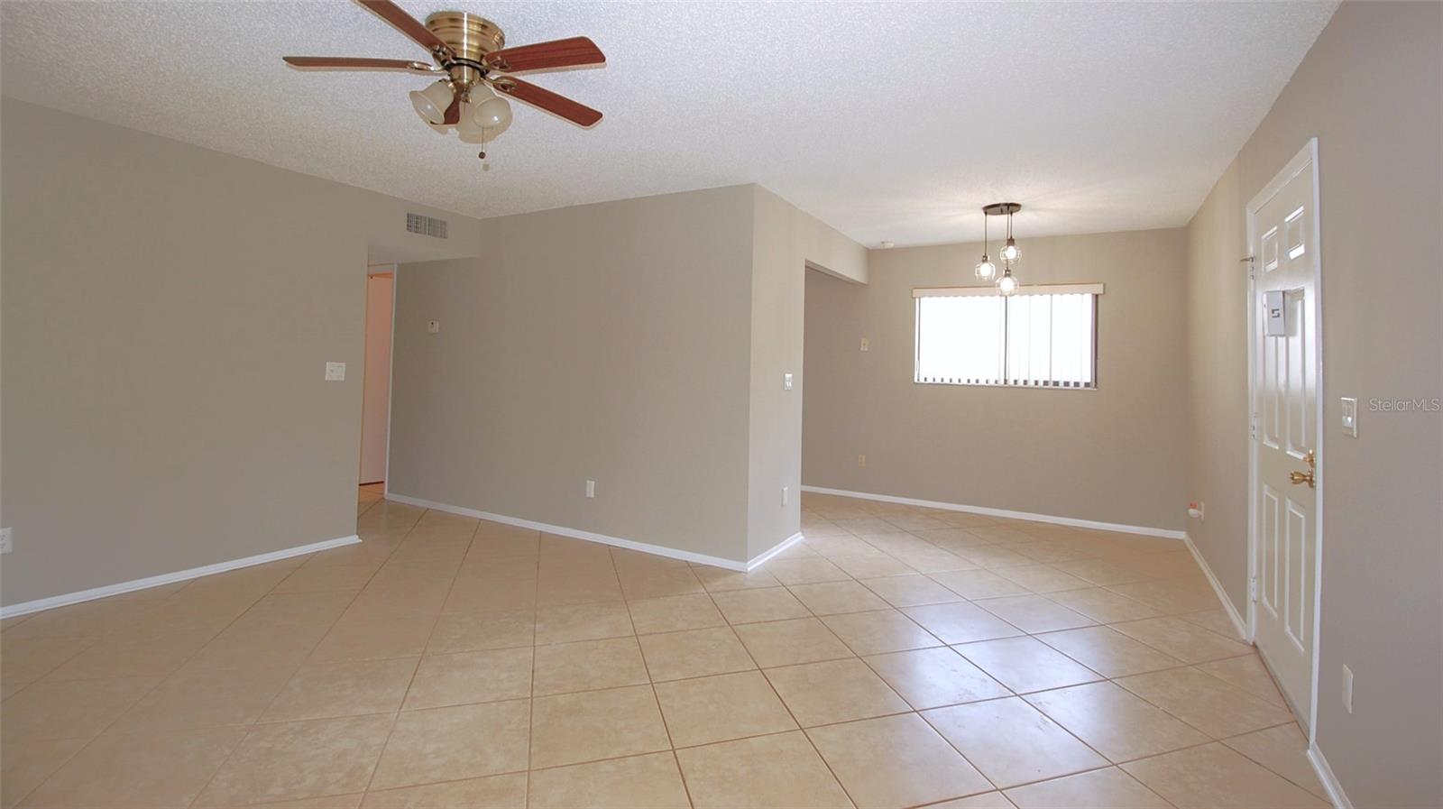 3300 FOX CHASE CIR N #216 — photo 5