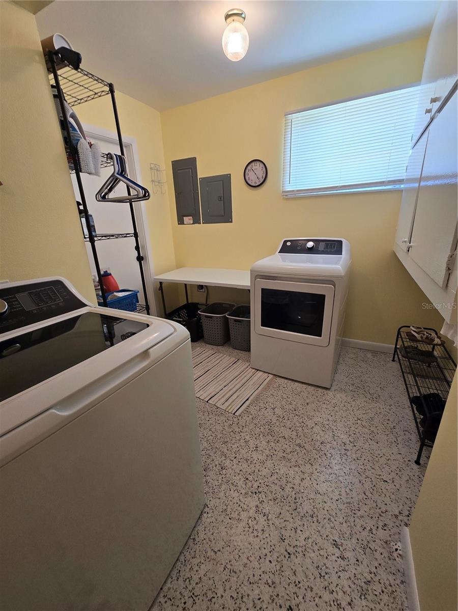 3134 IRVING ST — photo 17