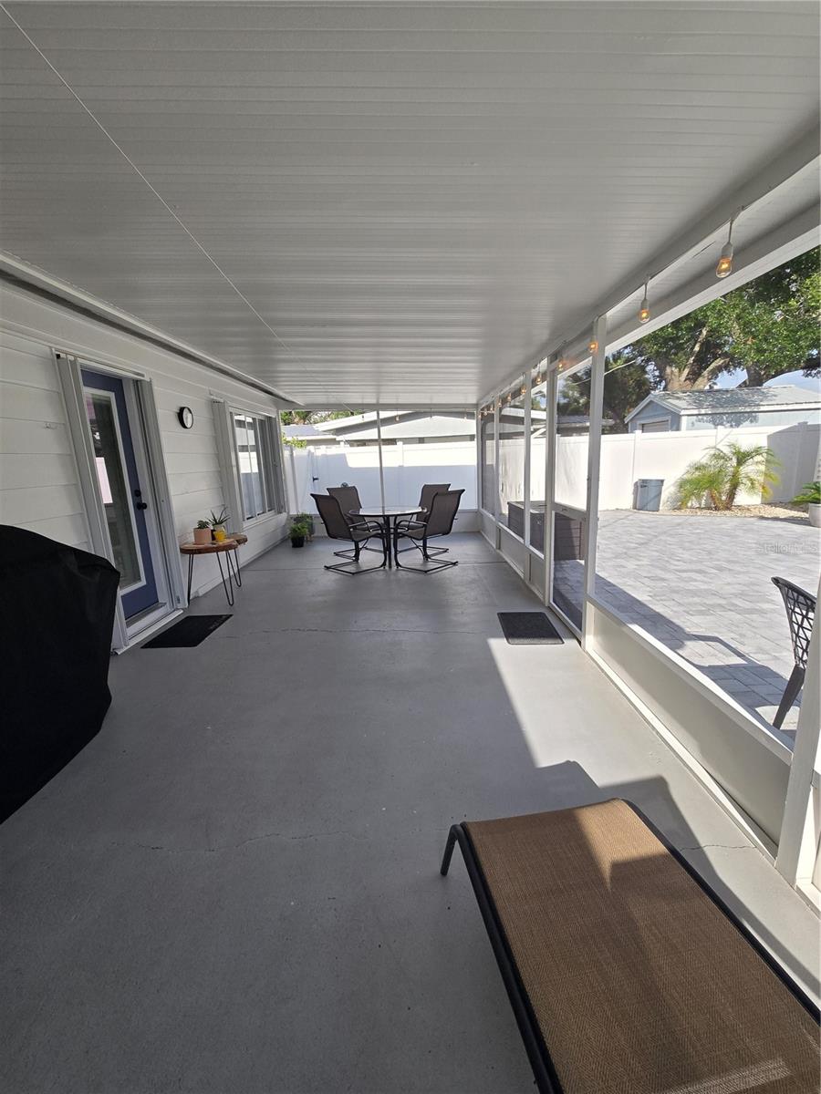 3134 IRVING ST — photo 18