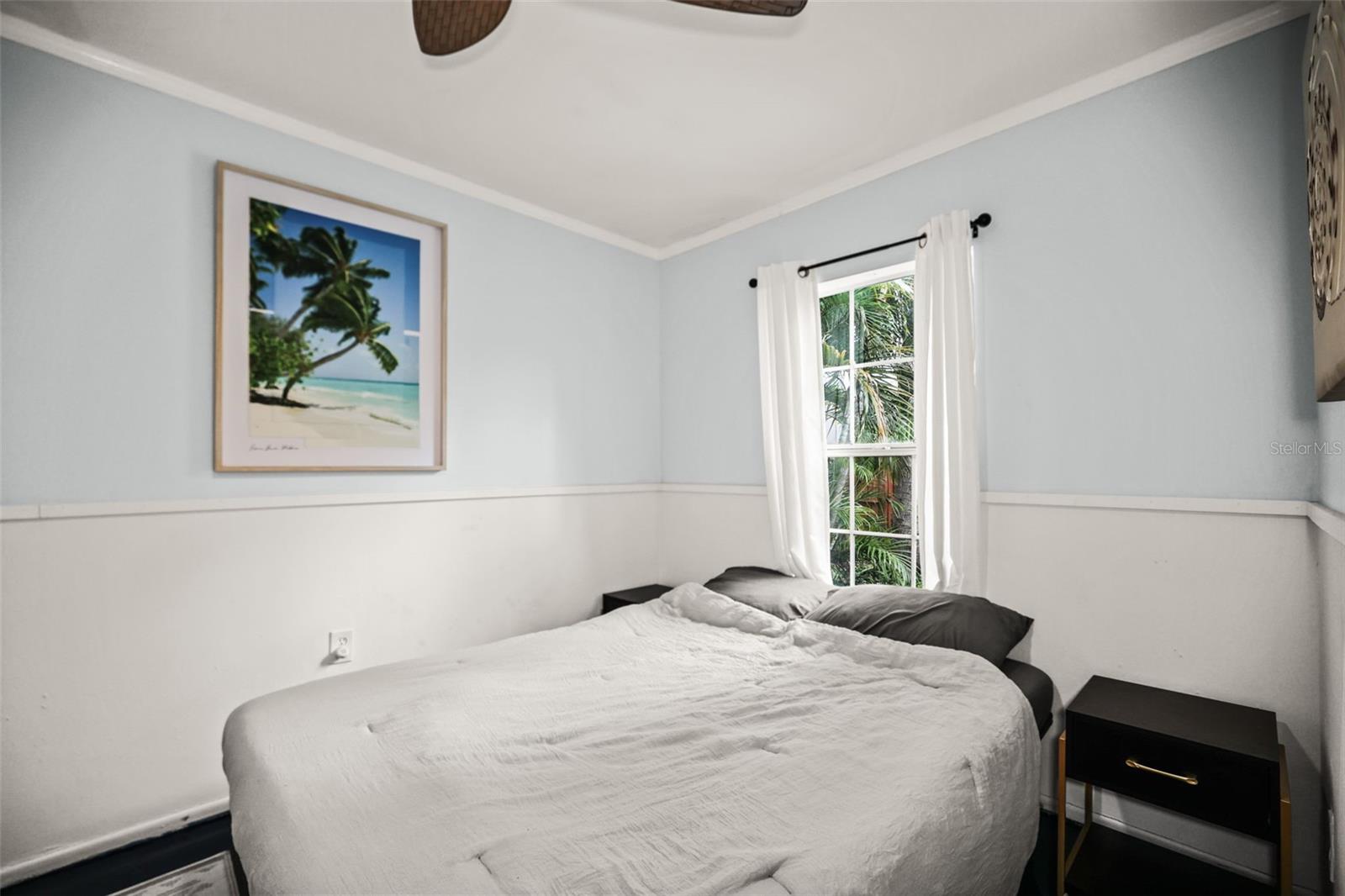 14023 PALM ST — photo 24