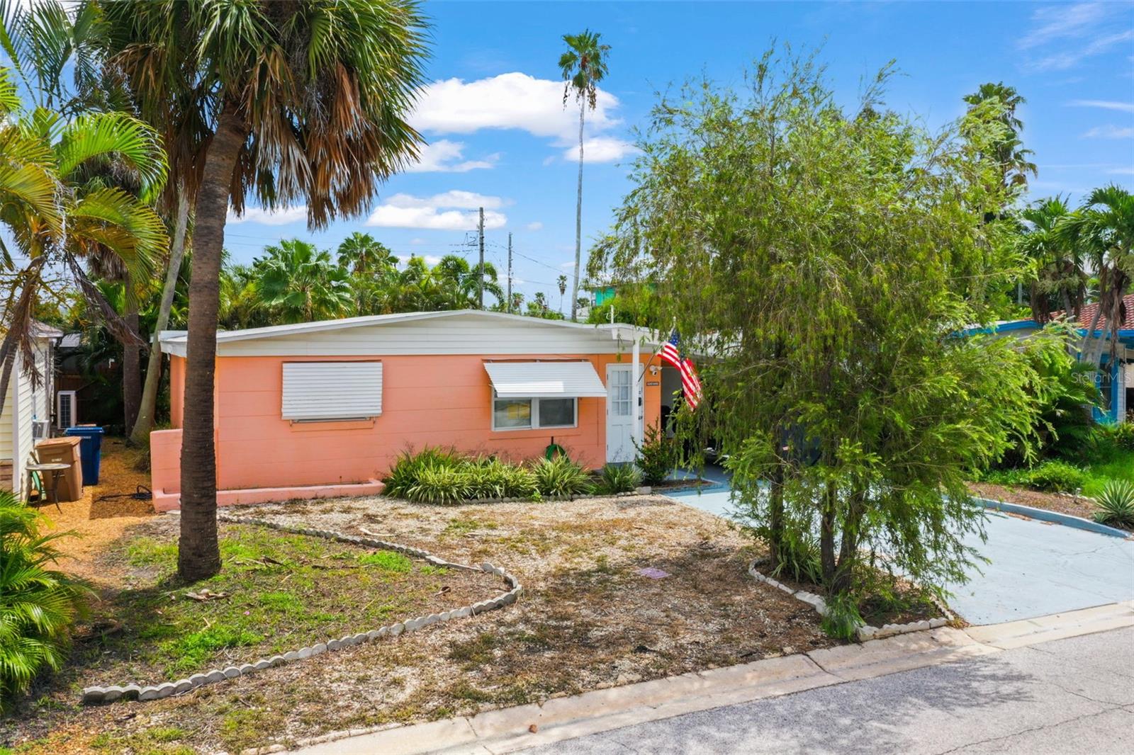 14023 PALM ST — photo 38