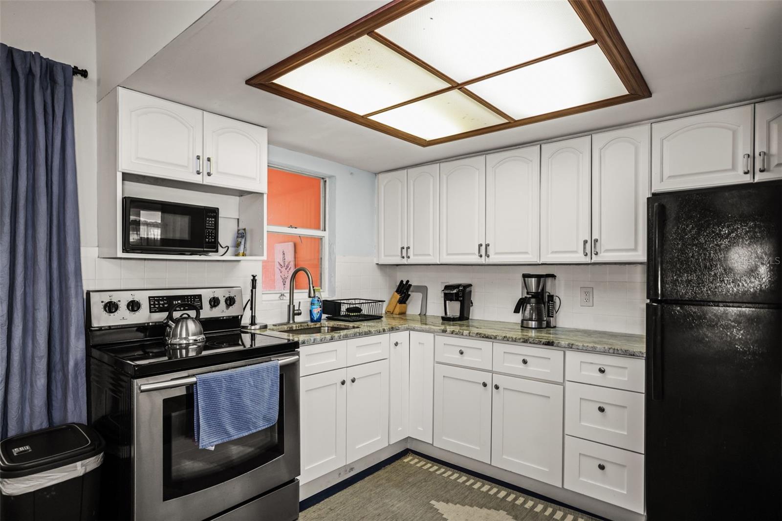 14023 PALM ST — photo 12