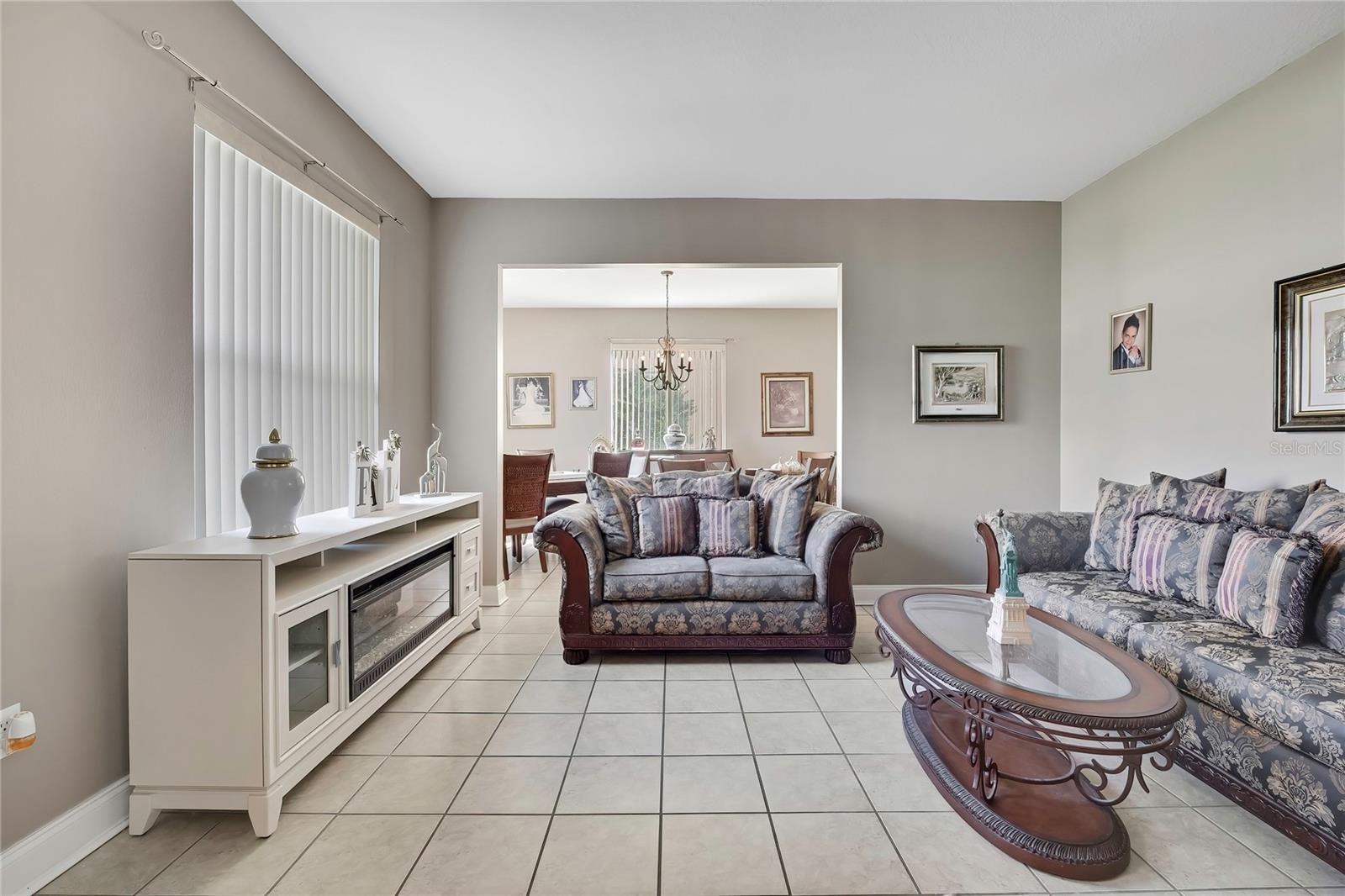 25724 FRITH ST — photo 8