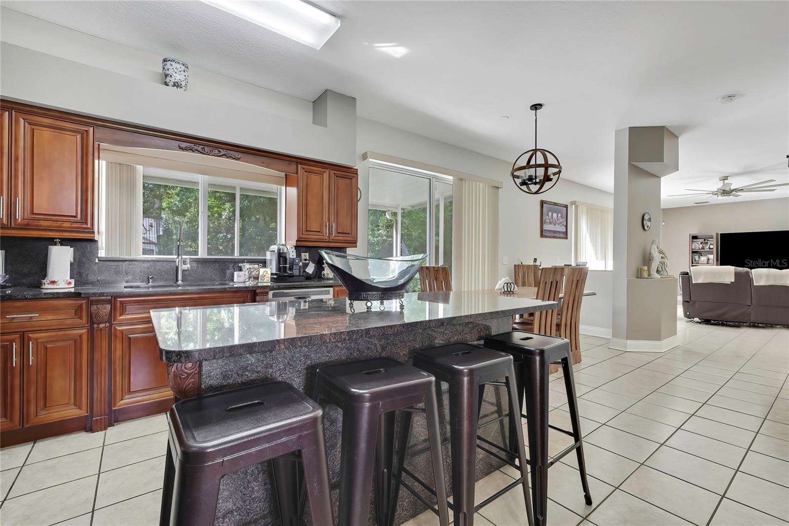 25724 FRITH ST — photo 20