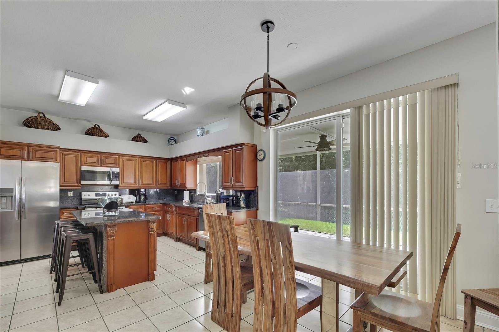 25724 FRITH ST — photo 21