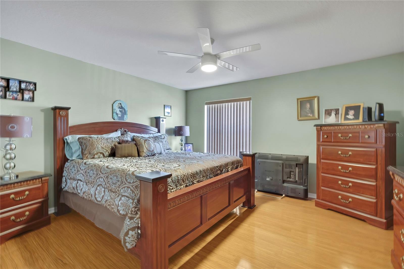25724 FRITH ST — photo 42