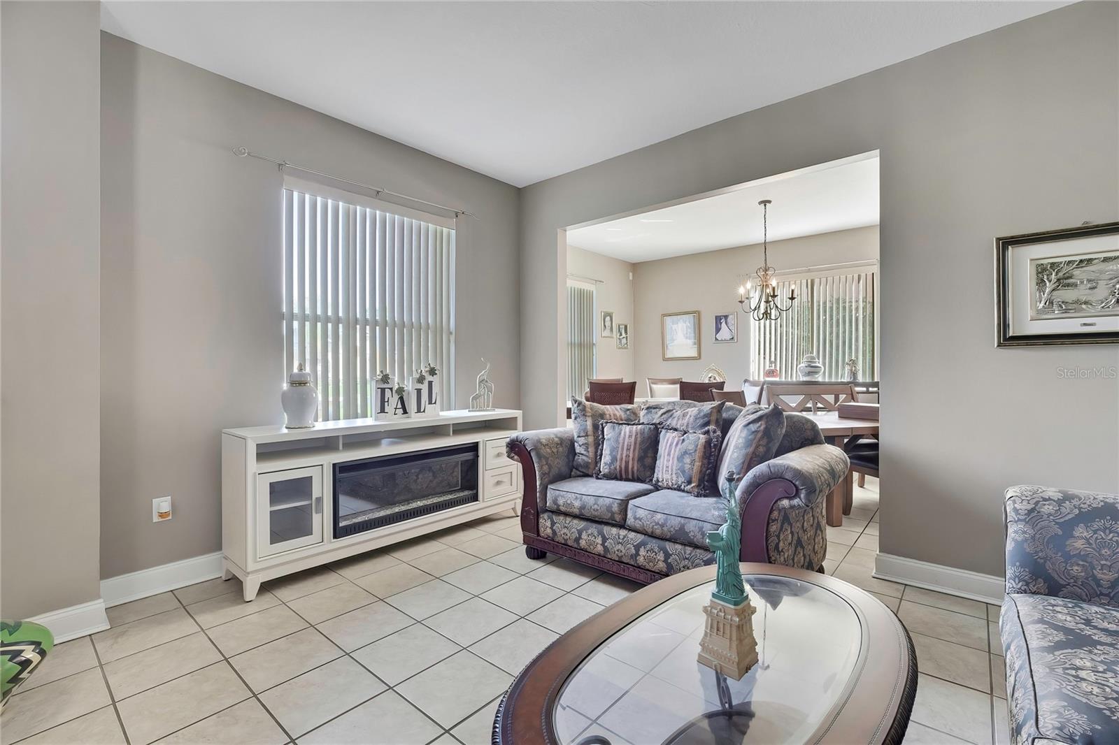 25724 FRITH ST — photo 7