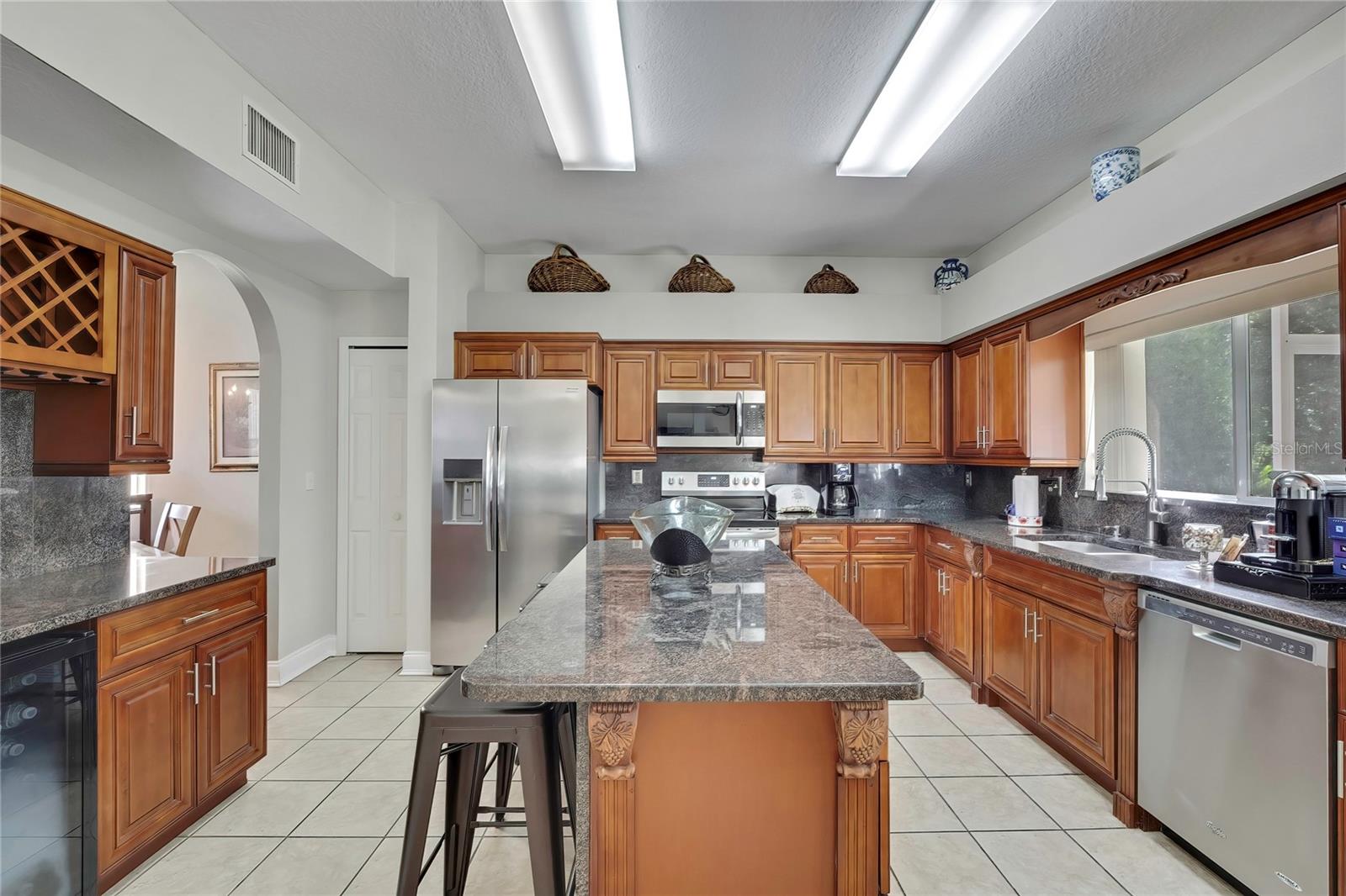 25724 FRITH ST — photo 16