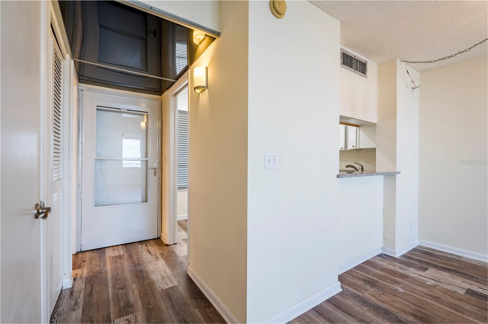 2618 COVE CAY DR #702 — photo 11