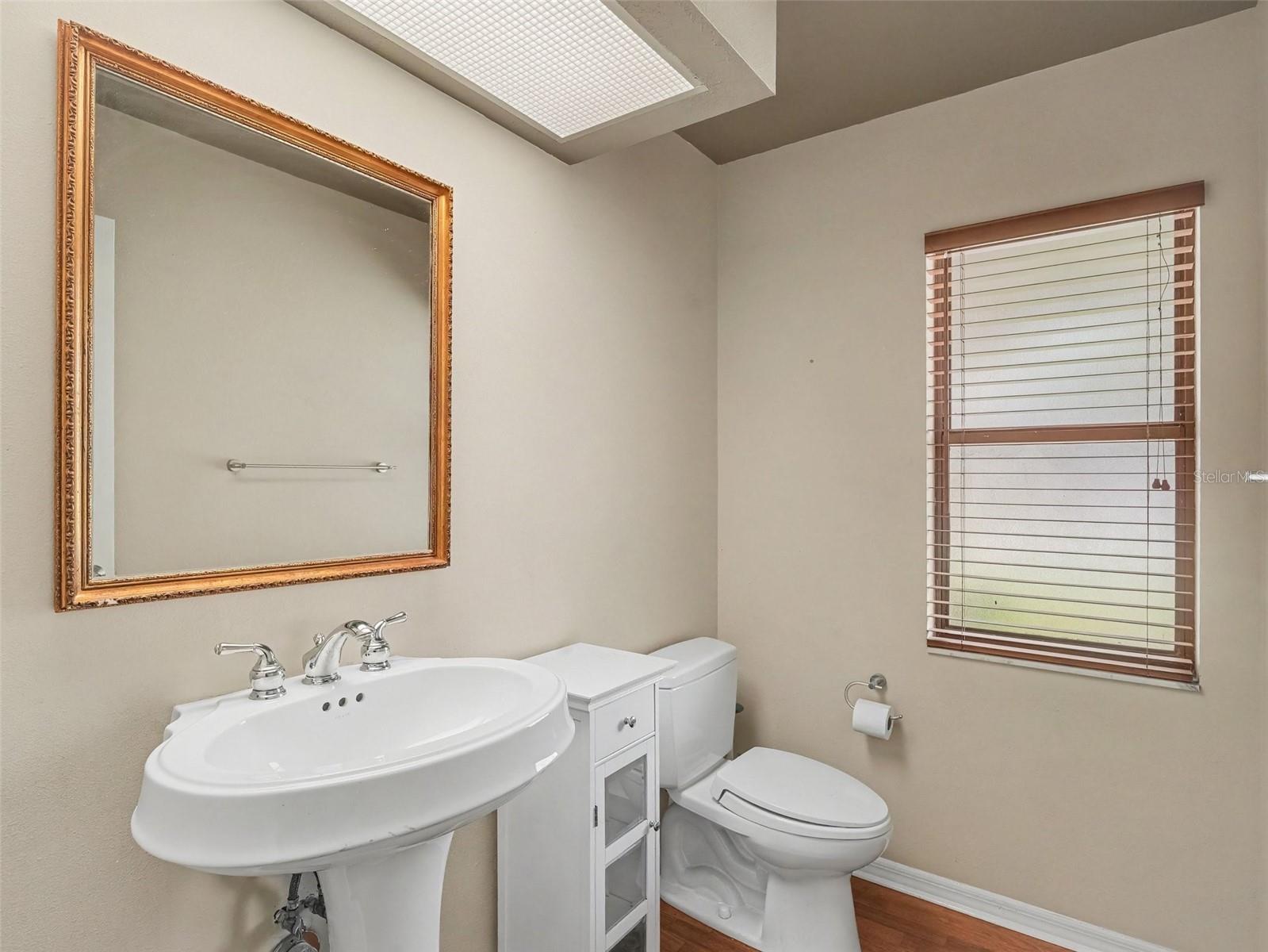 3911 COUNTRY VIEW CIR — photo 25