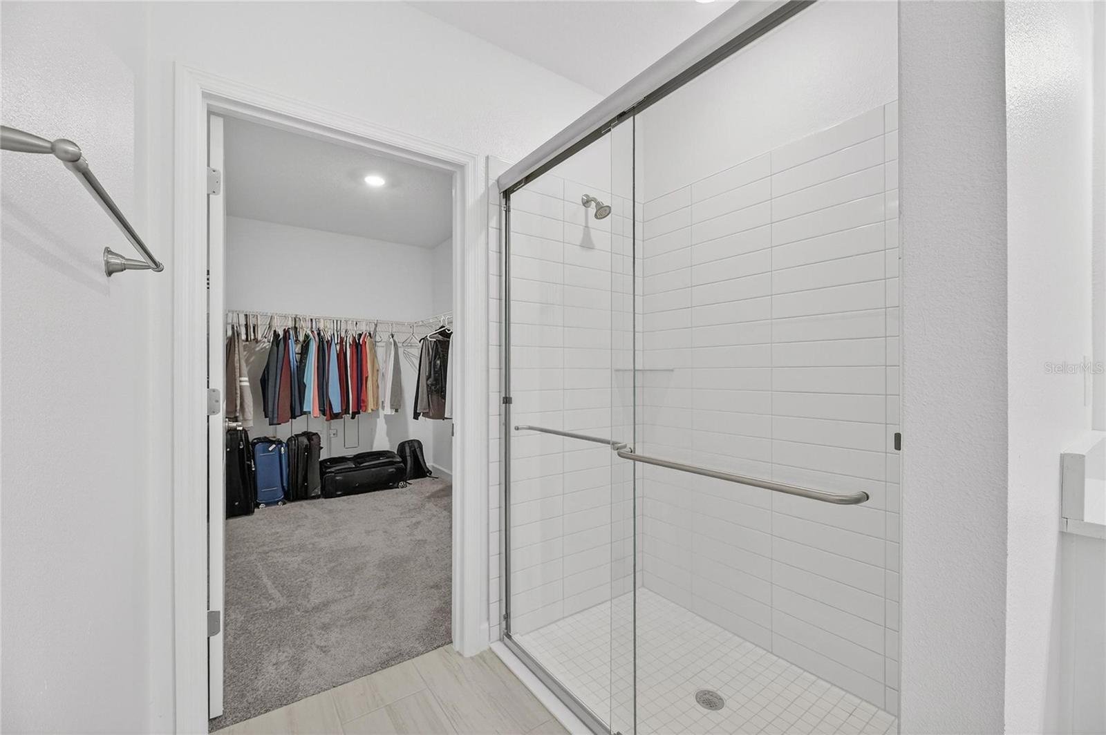 17334 HOLLY WELL AVE — photo 34