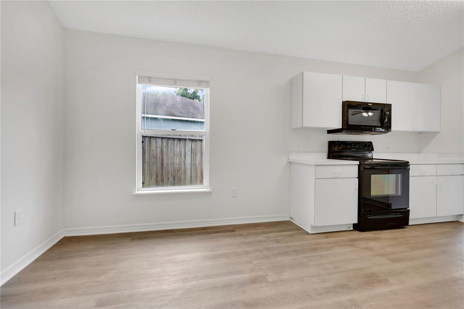 6203 VENEZIA PL — photo 9