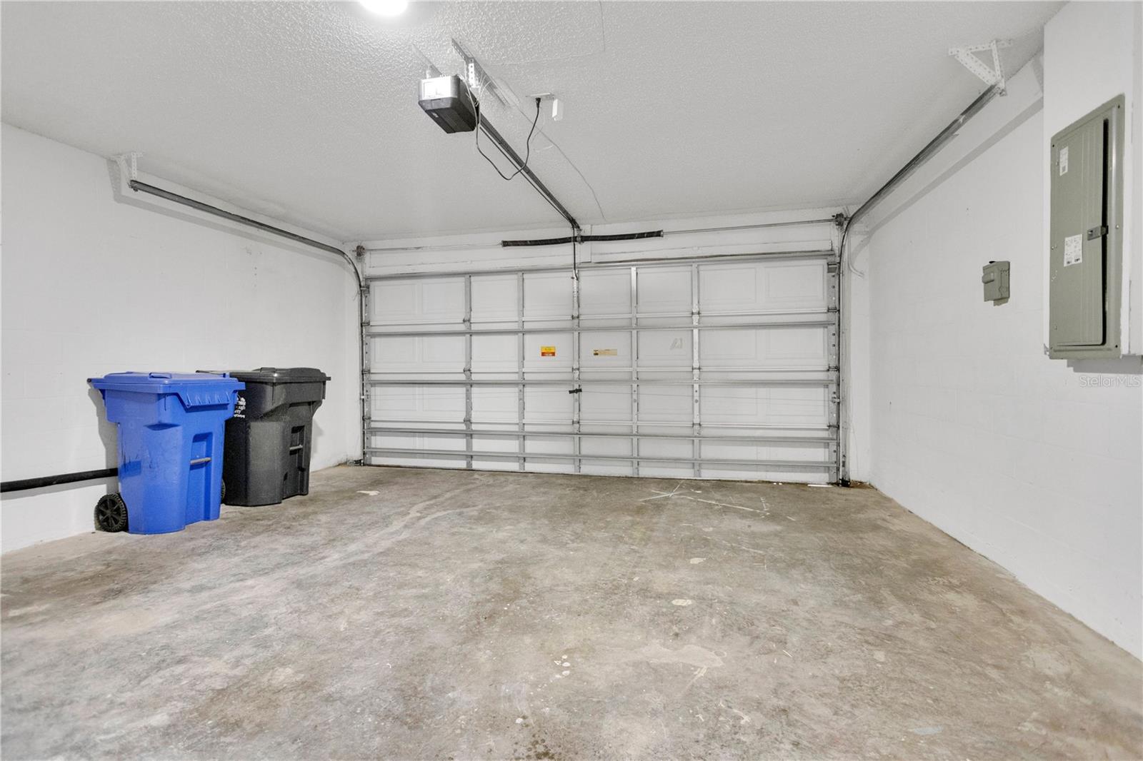 6203 VENEZIA PL — photo 25