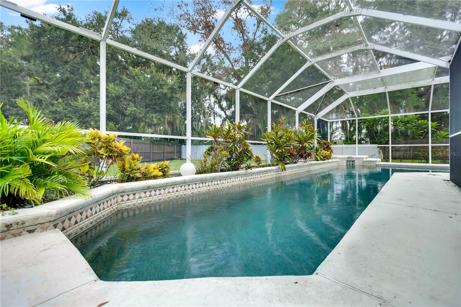 6203 VENEZIA PL — photo 33