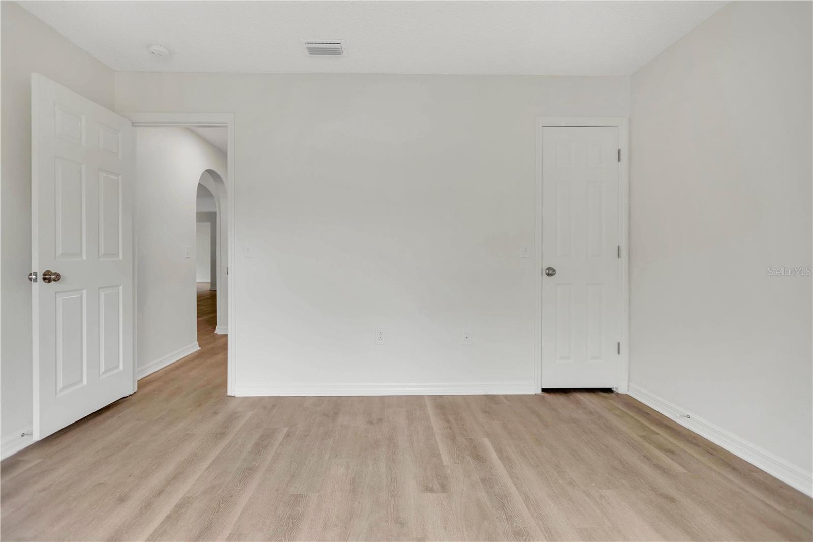 6203 VENEZIA PL — photo 24
