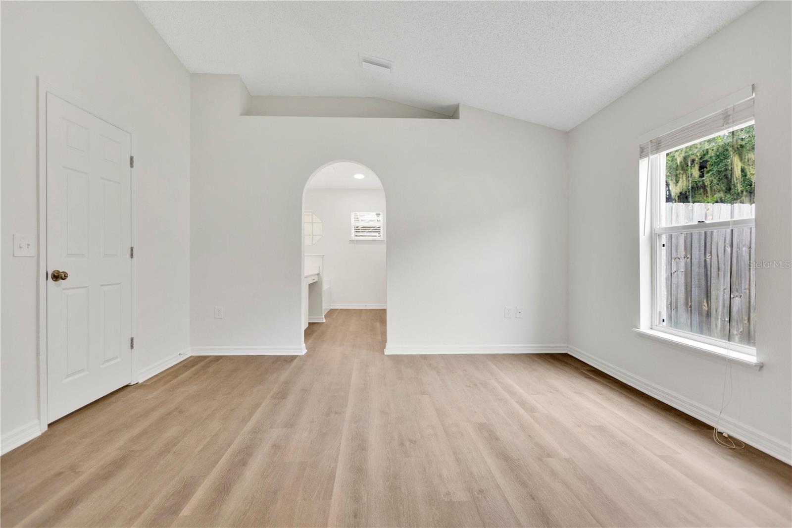 6203 VENEZIA PL — photo 13