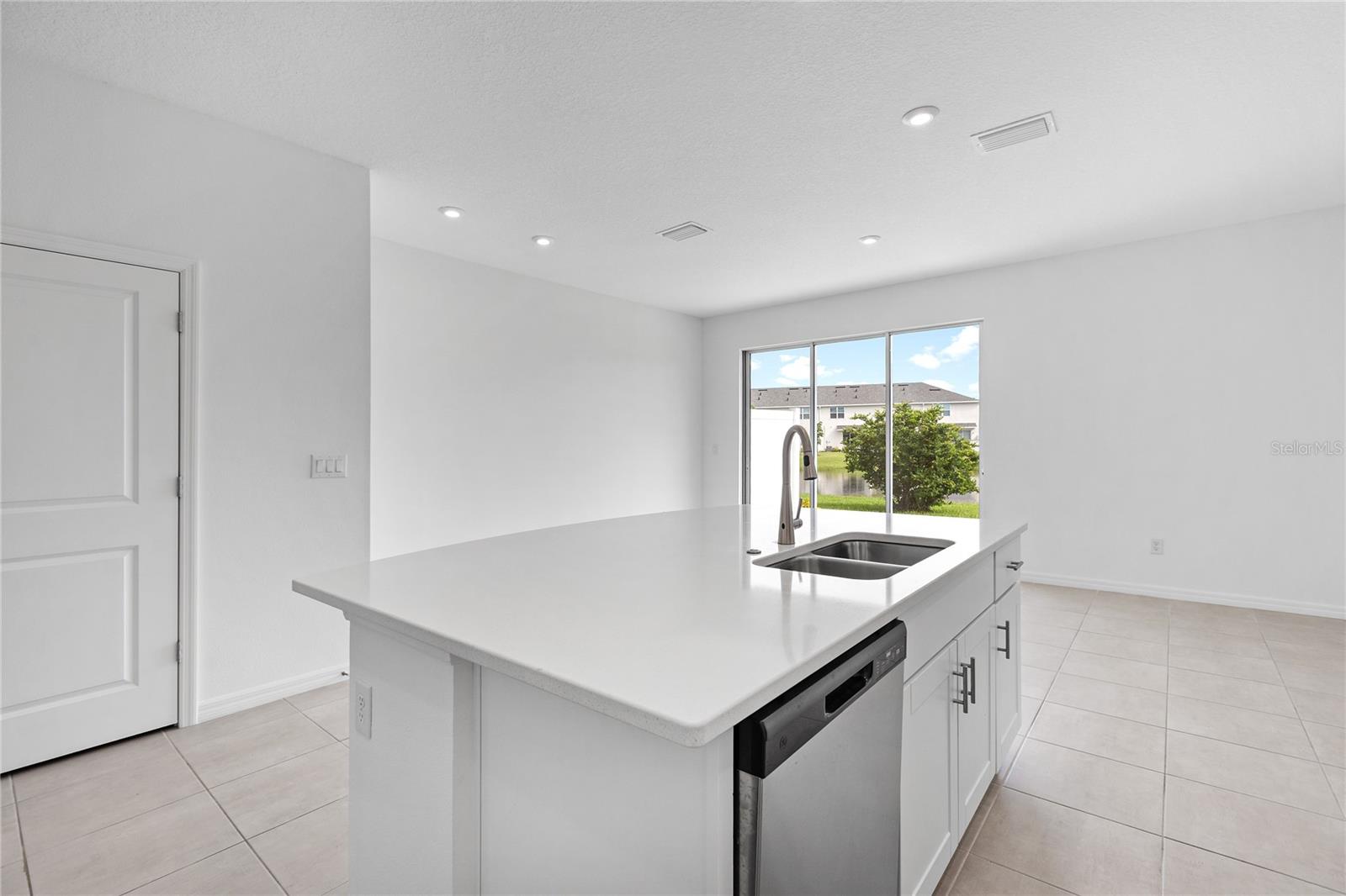 5780 HAVEN TER — photo 14