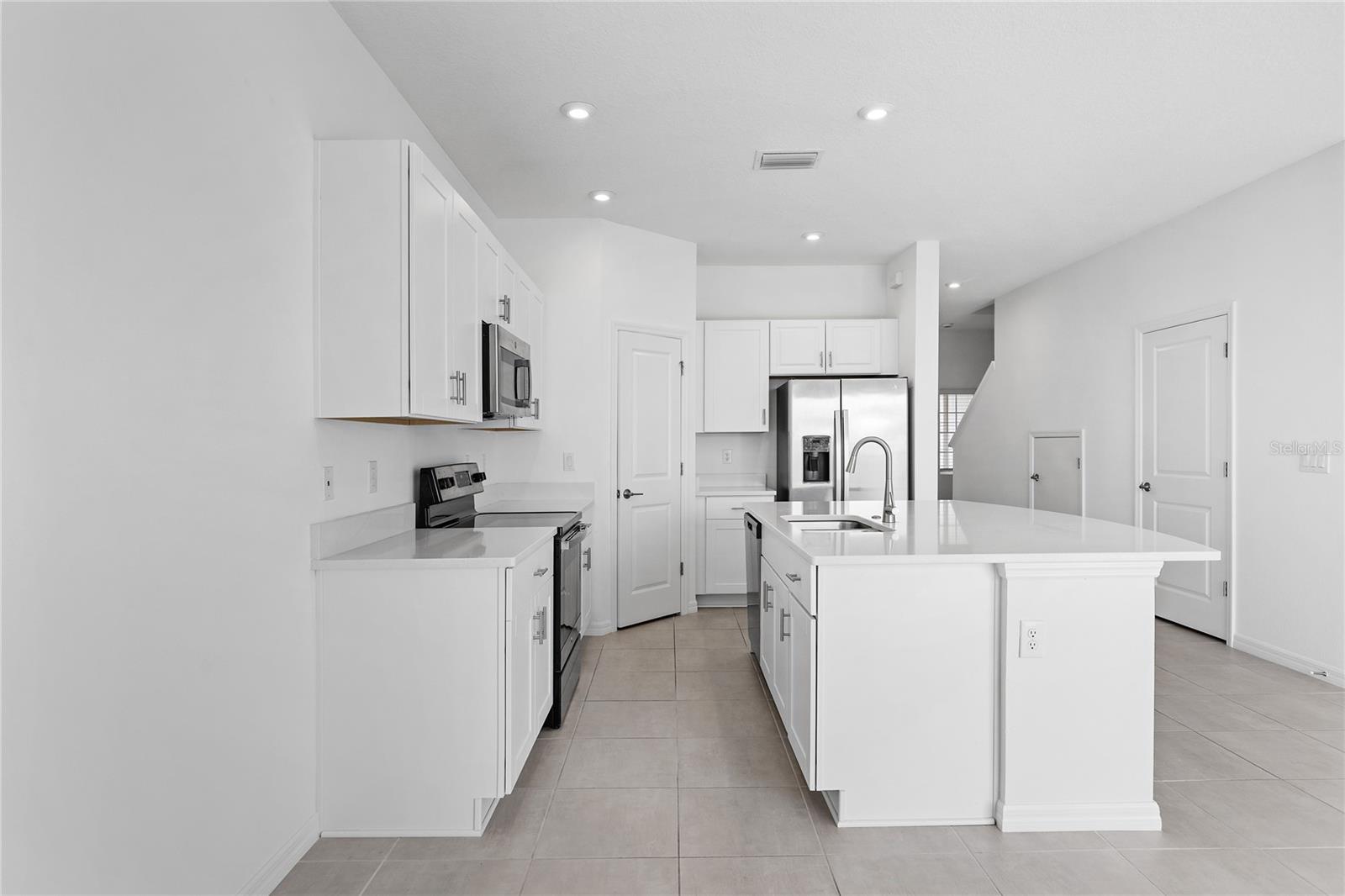 5780 HAVEN TER — photo 12