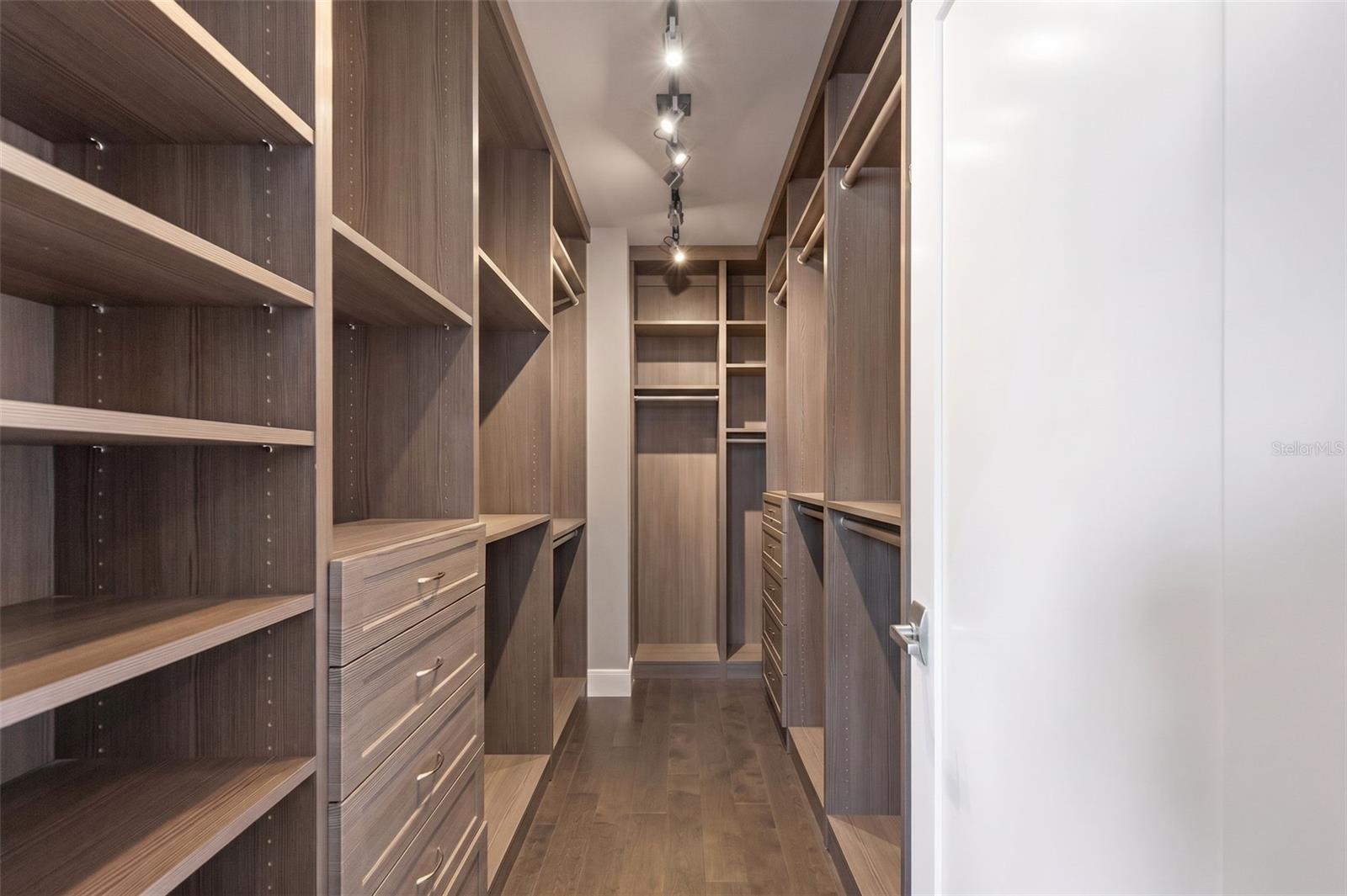 1209 E CUMBERLAND AVE #1901 — photo 15