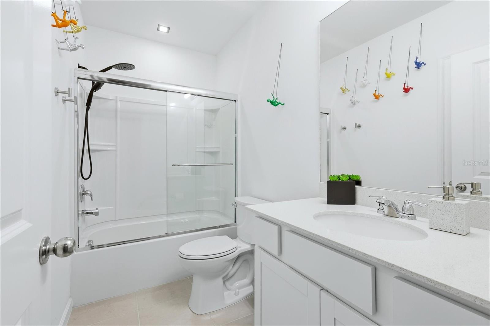 6340 SILVERSTAR DR — photo 22