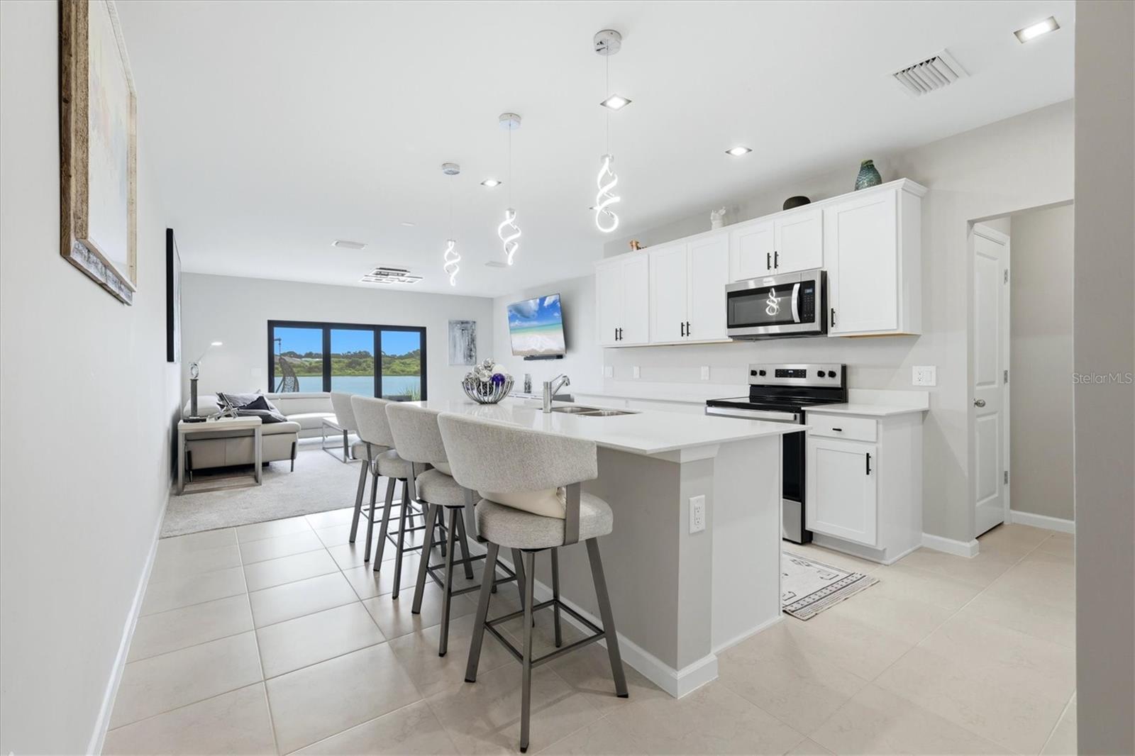 6340 SILVERSTAR DR — photo 7